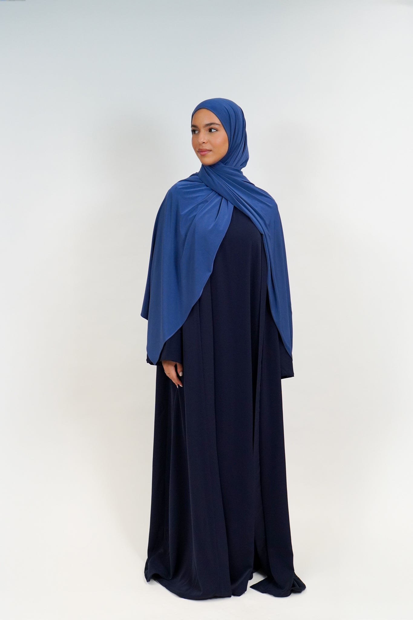 Dolce abaya dark blue